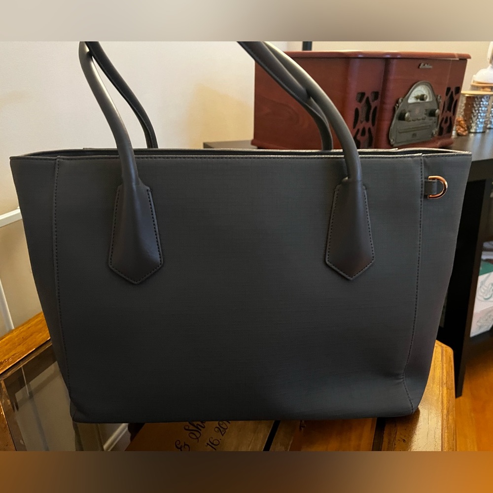 Dagne Dover Legend Tote